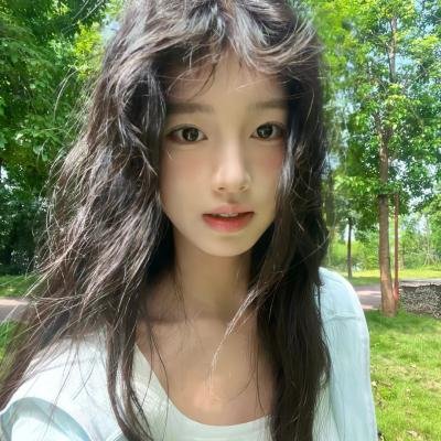 草裙春色